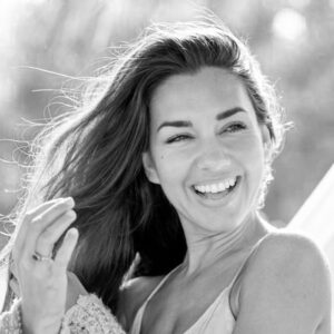 We are thrilled to welcome Dora Luz at Balance2Perform for a special Full Moon Breathwork Sessio (1)